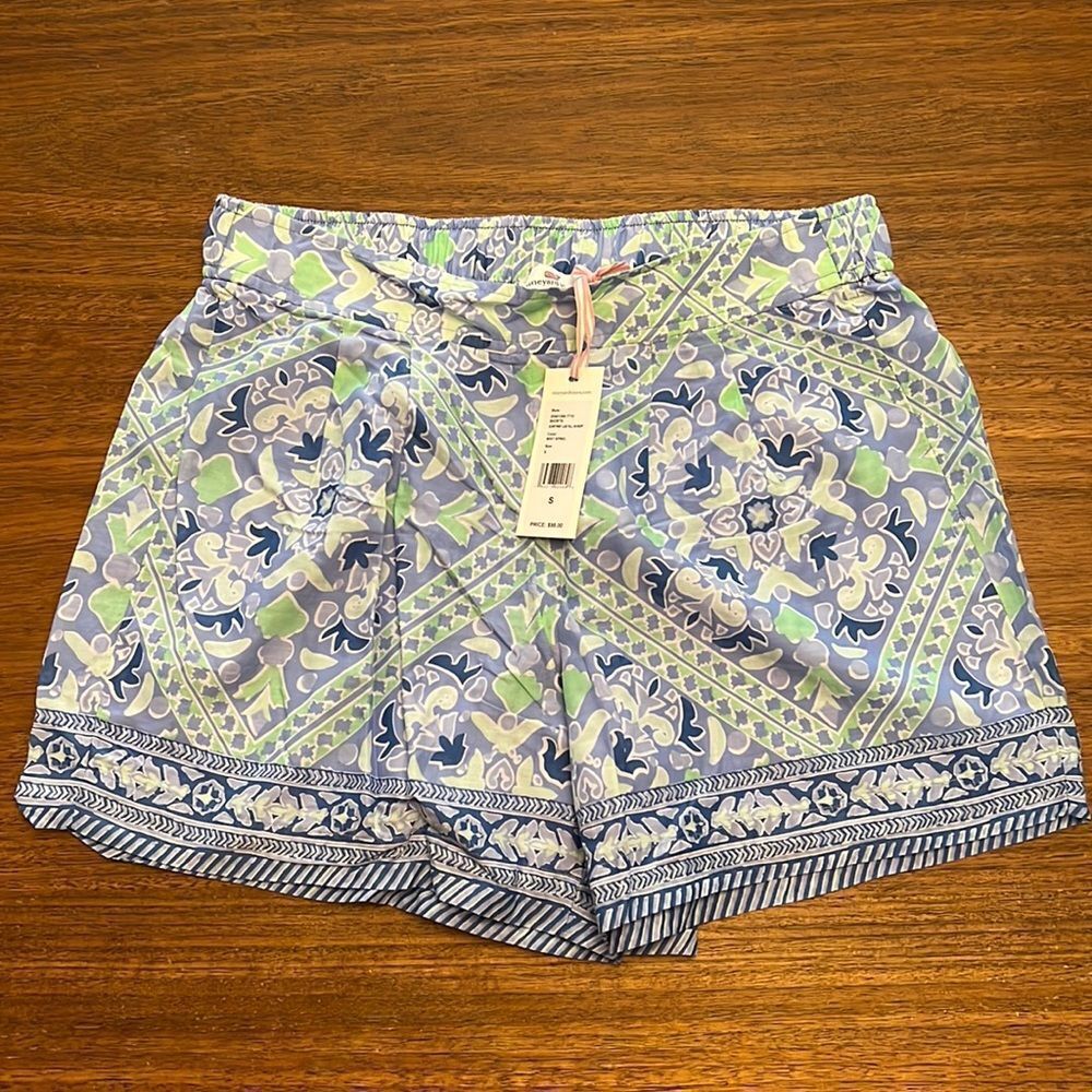 NWT Vineyard Vines Blue and Green High Waist Shorts